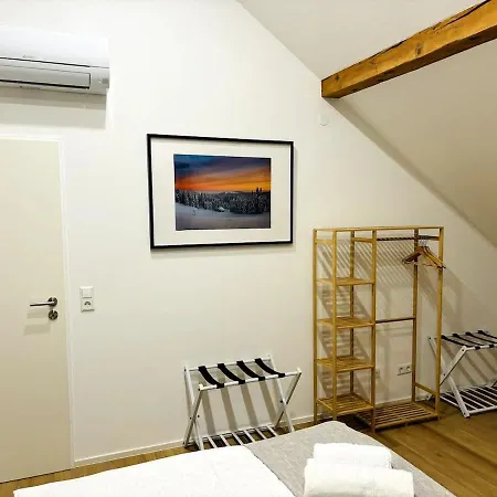 Dachgeschoss Klima 3x Queen Size Balkon Kueche Tv