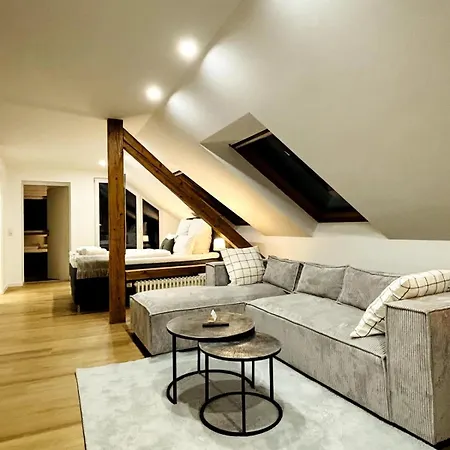 Dachgeschoss Klima 3x Queen Size Balkon Kueche Tv Apartment